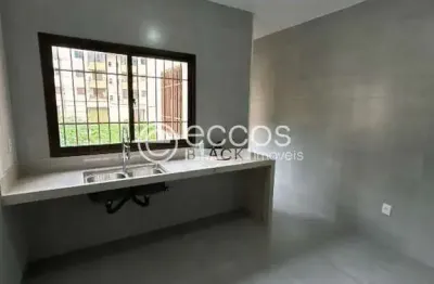 Apartamento à venda, 2 quartos, 1 suíte, 1 vaga, copacabana - uberlândia/mg