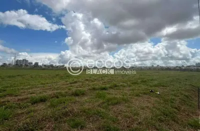 Terreno à venda na Rua Dos Tamboris, Jardim Sul, Uberlândia