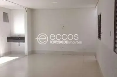 Casa à venda, 3 quartos, 2 vagas, pacaembu - uberlândia/mg