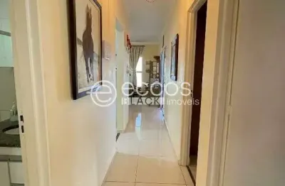 Casa em condomínio à venda, 3 quartos, 1 suíte, 2 vagas, vila arquelau - uberaba/mg