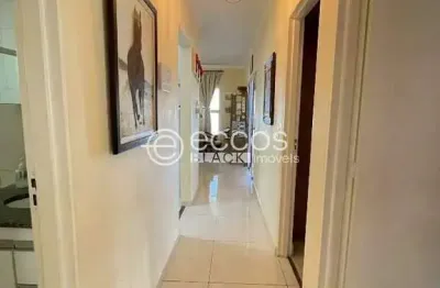 Casa em condomínio à venda, 3 quartos, 1 suíte, 2 vagas, vila arquelau - uberaba/mg