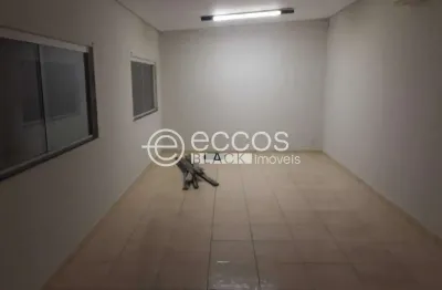 Prédio à venda na Avenida Cesário Alvim, 3405, Brasil, Uberlândia