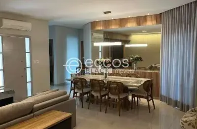 Casa à venda, 3 quartos, 3 suítes, 2 vagas, santa mônica - uberlândia/mg