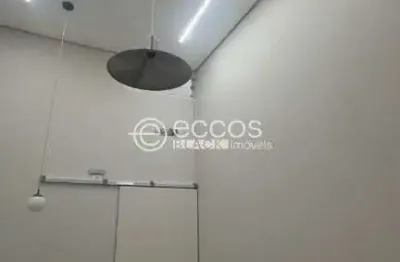 Sala comercial para alugar na Rua Izaura Augusta Pereira, Santa Mônica, Uberlândia