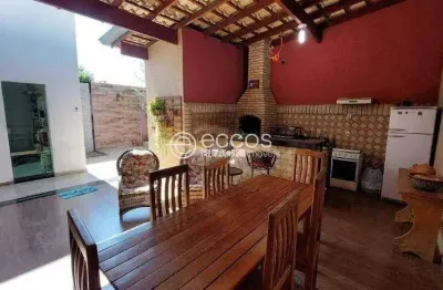 Casa à venda, 3 quartos, 3 suítes, 3 vagas, jardim holanda - uberlândia/mg