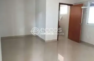 Sala comercial para alugar na Praça Adolfo Fonseca, 83, Fundinho, Uberlândia