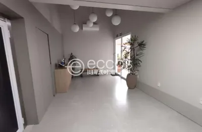 Sala comercial para alugar na Avenida João Pinheiro, 4623, Umuarama, Uberlândia