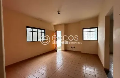Casa à venda, 3 quartos, 3 vagas, segismundo pereira - uberlândia/mg