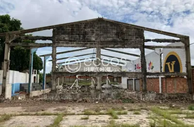Terreno à venda na Rua João de Oliveira Andrade, 70, Tocantins, Uberlândia