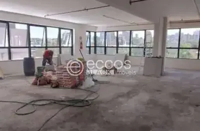 Sala comercial para alugar na Avenida Rondon Pacheco, Tabajaras, Uberlândia