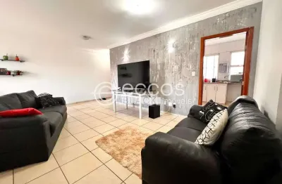 Apartamento à venda, 3 quartos, 1 suíte, 1 vaga, cazeca - uberlândia/mg
