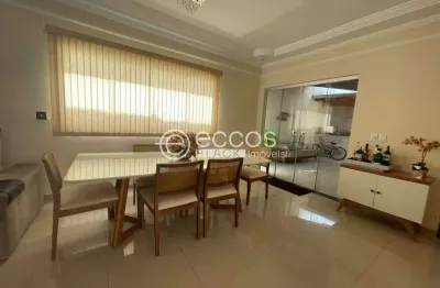 Casa à venda, 3 quartos, 1 suíte, 3 vagas, jardim europa - uberlândia/mg