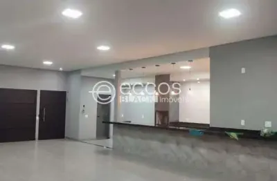 Casa à venda, 4 quartos, 4 suítes, 4 vagas, rosário - araguari/mg