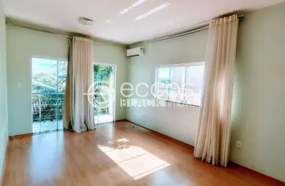 Casa para aluguel, 8 quartos, 3 suítes, 5 vagas, jardim karaíba - uberlândia/mg