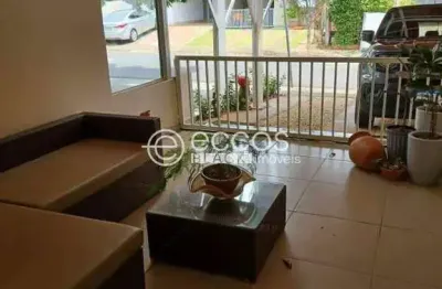 Casa em condomínio à venda, 2 quartos, 3 vagas, recreio dos bandeirantes - uberaba/mg