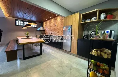 Casa à venda, 4 quartos, 4 suítes, 3 vagas, buritis - uberlândia/mg