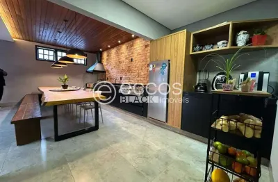 Casa à venda, 4 quartos, 4 suítes, 3 vagas, buritis - uberlândia/mg