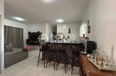 Casa à venda, 3 quartos, 1 suíte, 3 vagas, jardim europa - uberlândia/mg