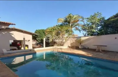 Casa à venda, 4 quartos, 2 suítes, 1 vaga, nossa senhora da abadia - uberaba/mg