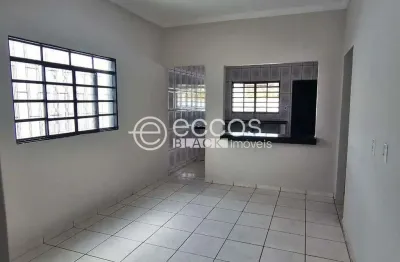 Casa à venda, 3 quartos, 3 vagas, jardim brasília - uberlândia/mg