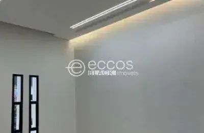 Casa em condomínio à venda, 3 quartos, 3 suítes, 2 vagas, grand ville - uberlândia/mg