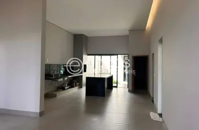 Casa à venda, 3 quartos, 1 suíte, 2 vagas, aclimação - uberlândia/mg