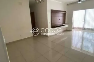 Apartamento à venda, 3 quartos, 1 suíte, 2 vagas, santa mônica - uberlândia/mg