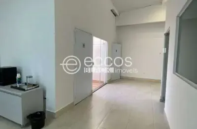 Sala comercial para alugar na Avenida Monsenhor Eduardo, Bom Jesus, Uberlândia