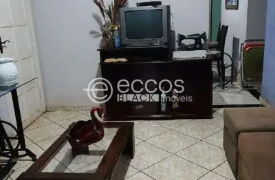 Casa à venda, 3 quartos, 2 vagas, fabrício - uberaba/mg