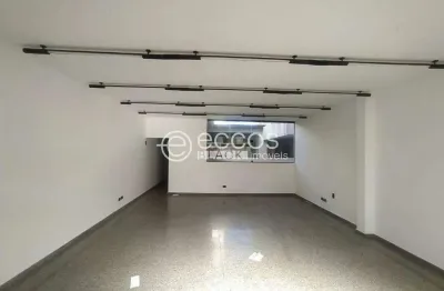 Sala comercial para alugar na Avenida Afonso Pena, 638, Centro, Uberlândia