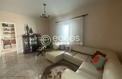 Casa à venda, 4 quartos, 2 suítes, 2 vagas, bom jesus - uberlândia/mg