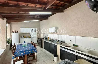Casa à venda, 3 quartos, 1 suíte, 2 vagas, residencial estados unidos - uberaba/mg