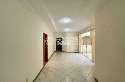 Casa à venda, 4 quartos, 2 suítes, 3 vagas, jardim karaíba - uberlândia/mg