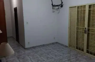Casa à venda, 3 quartos, 1 suíte, 7 vagas, nossa senhora das graças - uberlândia/mg