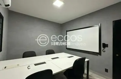 Sala comercial para alugar na Rua José Nonato Ribeiro, 492, Cazeca, Uberlândia