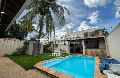 Casa à venda, 3 quartos, 1 suíte, 3 vagas, cidade jardim - uberlândia/mg