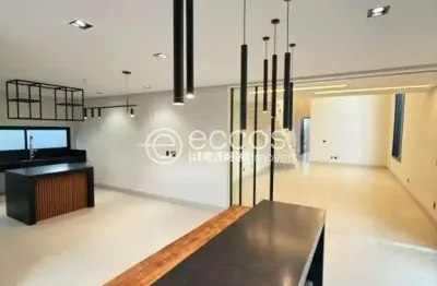 Casa em condomínio à venda, 3 quartos, 3 suítes, 2 vagas, laranjeiras - uberlândia/mg