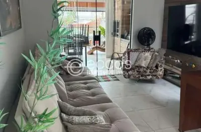 Casa à venda, 3 quartos, 1 suíte, 1 vaga, martins - uberlândia/mg