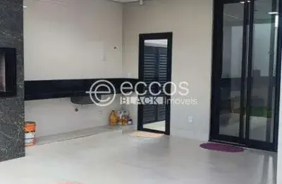 Casa à venda, 3 quartos, 3 suítes, 2 vagas, aclimação - uberlândia/mg