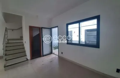 Casa para aluguel, 3 quartos, 1 suíte, 2 vagas, aclimação - uberlândia/mg