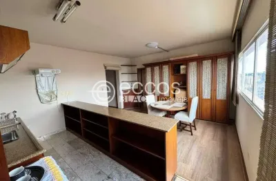 Flat com 1 quarto à venda na Praça Frei Eugênio, 586, São Benedito, Uberaba