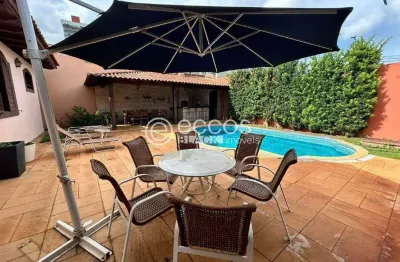 Casa à venda, 6 quartos, 6 suítes, 5 vagas, Lídice - Uberlândia/MG