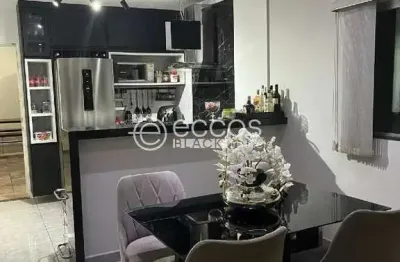 Casa à venda, 3 quartos, 1 suíte, 2 vagas, granada - uberlândia/mg