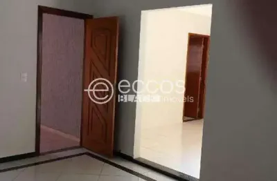 Casa à venda, 3 quartos, 1 suíte, 2 vagas, oneida mendes - uberaba/mg