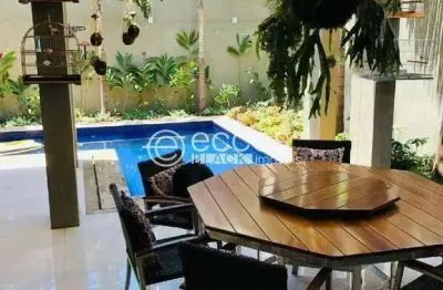 Casa em condomínio à venda, 3 quartos, 3 suítes, 4 vagas, recreio dos bandeirantes - uberaba/mg