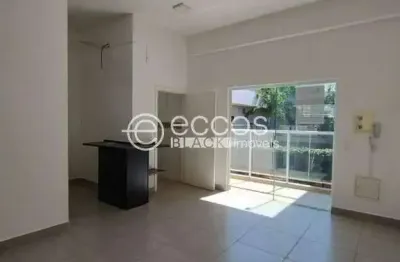 Sala comercial para alugar na Rua Espírito Santo, 174, Brasil, Uberlândia