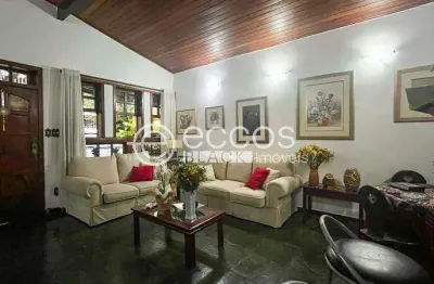 Casa à venda, 8 quartos, 2 suítes, 3 vagas, santo antônio - belo horizonte/mg