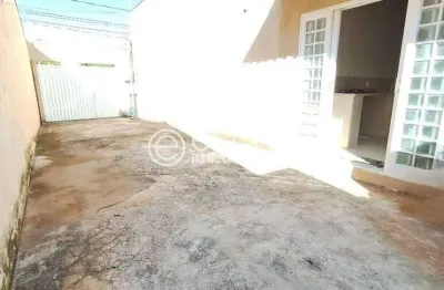 Casa para aluguel, 1 quarto, 1 suíte, 1 vaga, portal de fátima - araguari/mg