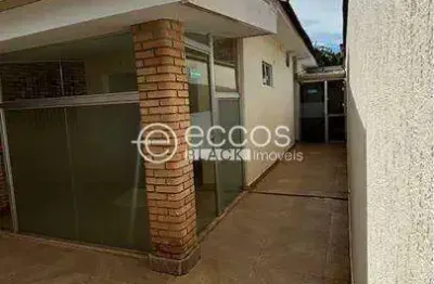 Casa para aluguel, 5 quartos, osvaldo rezende - uberlândia/mg