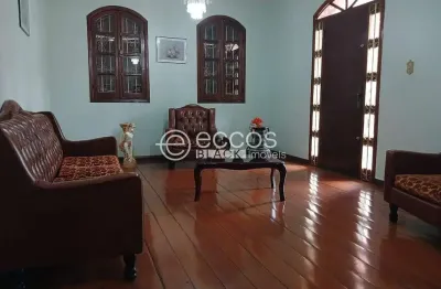 Casa à venda, 5 quartos, 2 suítes, 4 vagas, barreiro - belo horizonte/mg